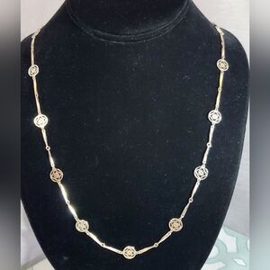 Vintage Avon Necklace for Women. EUC.